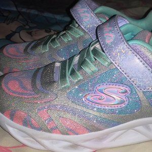 Girls Sketchers light up shoes